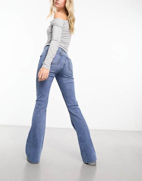 Miss Selfridge – Blå flared jeans i mellanljus tvätt - view 1