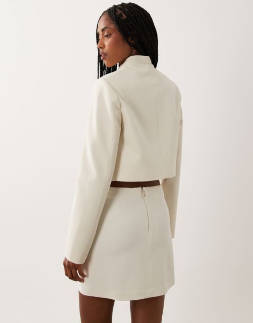 Miss Selfridge - Blazer court d'ensemble épuré à col mandarin - Ivoire, 4 de 4