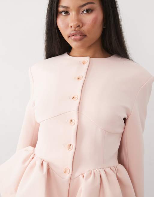 Miss Selfridge - blazer petite con corsé y sobrefalda en rosa, 3 de 4