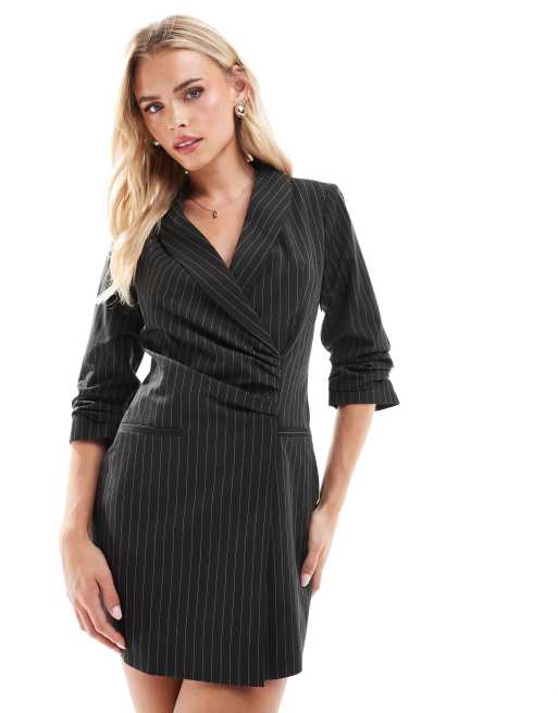 Miss Selfridge - Blazerkjole med rynkedetalje og nålestriber