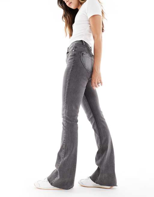 Miss Selfridge – Bleksvarta, utsvängda jeans med hjärtformade fickor, 3 av 5