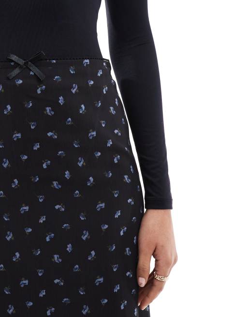 Miss Selfridge – Blommig, diagonalskuren maxikjol, 5 av 5
