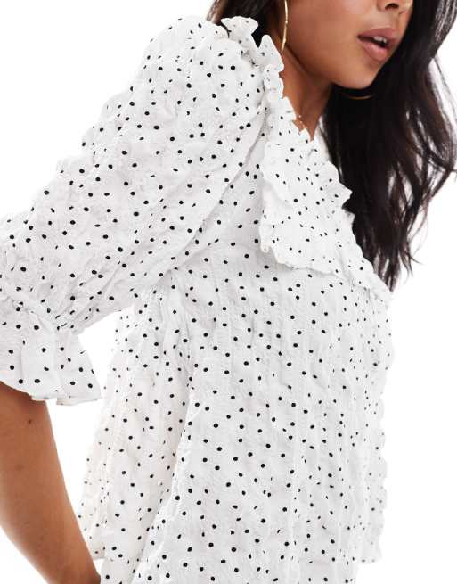 Miss Selfridge - Blouse à pois boutonnée avec détail volanté, 3 de 4