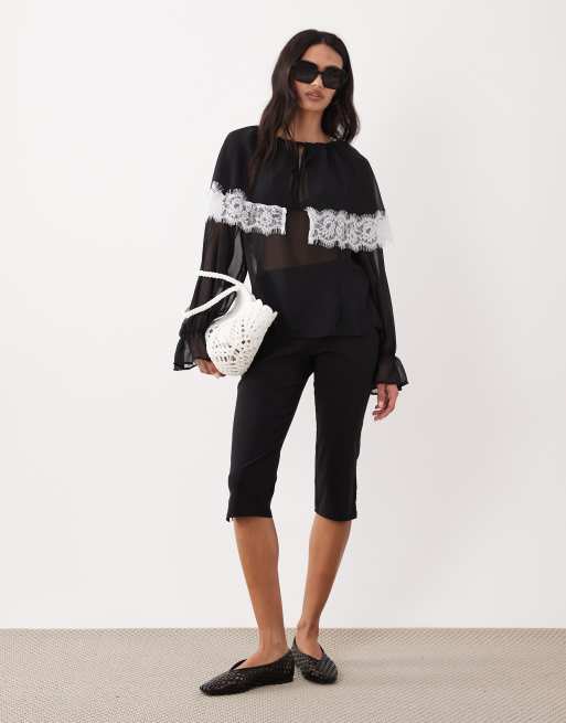 Miss Selfridge - Blouse style cape à bords contrastants, 2 de 4