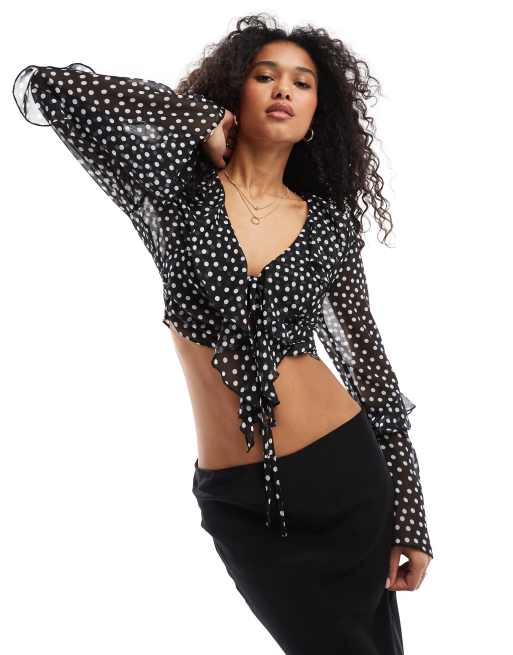 Miss Selfridge - Blouse van dobby chiffon in zwart met stippen