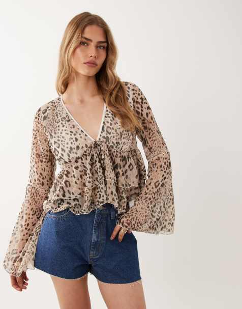 Miss Selfridge - Blouse volantée à manches évasées et imprimé animal - view 1