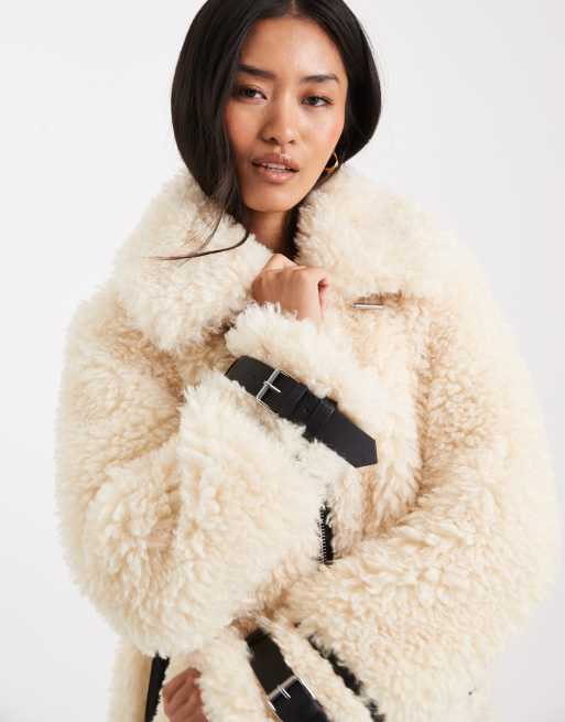 Miss Selfridge - Blouson aviateur oversize en imitation peau de mouton - Crème, 2 de 4