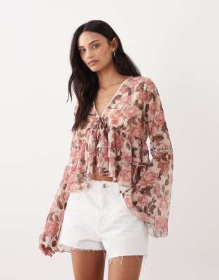 Miss Selfridge - Bluse mit ausgestellten Ärmeln, Rüschen und Blumenmuster-Bunt