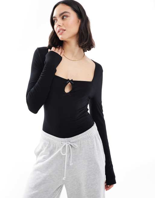Miss Selfridge - Body a maniche lunghe con scollo squadrato e apertura a goccia con fiocco