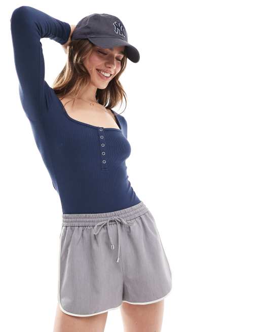 Miss Selfridge - Body blu navy a maniche lunghe con scollo rotondo con bottoni a pressione
