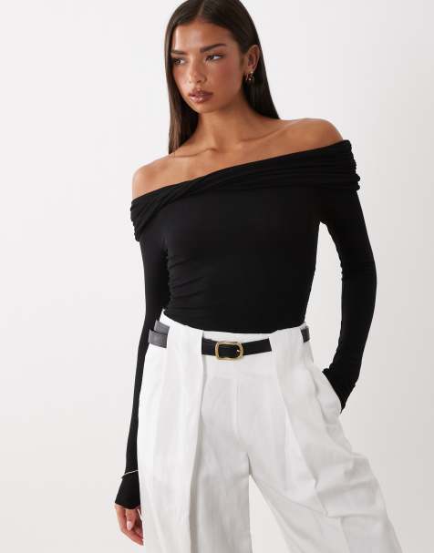 Miss Selfridge - body cruzado con escote Bardot en negro - view 1