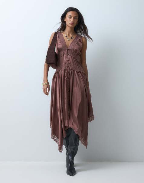 Miss Selfridge boho satin kjole med blondedetalje, hanky-kant og maxilængde i chokolade - view 1