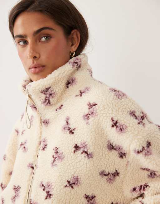 Miss Selfridge borg-fleecejakke med småblomstret print, 3 af 4