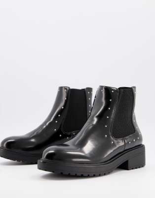 bottines plates a clous