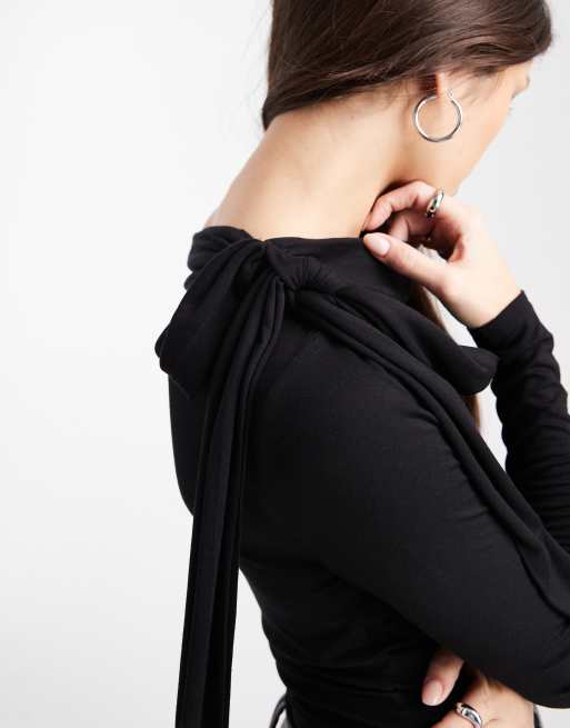 Miss Selfridge bow detail off the shoulder bodysuit in black, 2 of 4