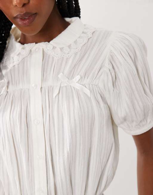 Miss Selfridge bow detail pea blouse in white, 3 of 4