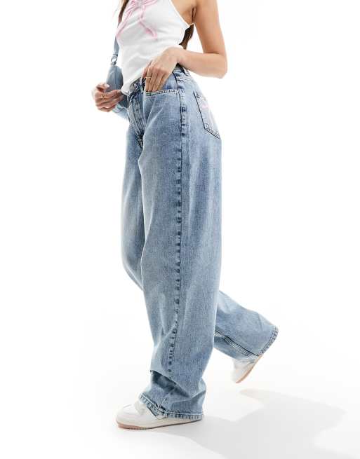 Miss Selfridge bow pocket baggy jeans in acid wash, 3 of 5