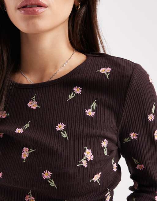 Miss Selfridge – Broderad t-shirt med långa ärmar, 3 av 4