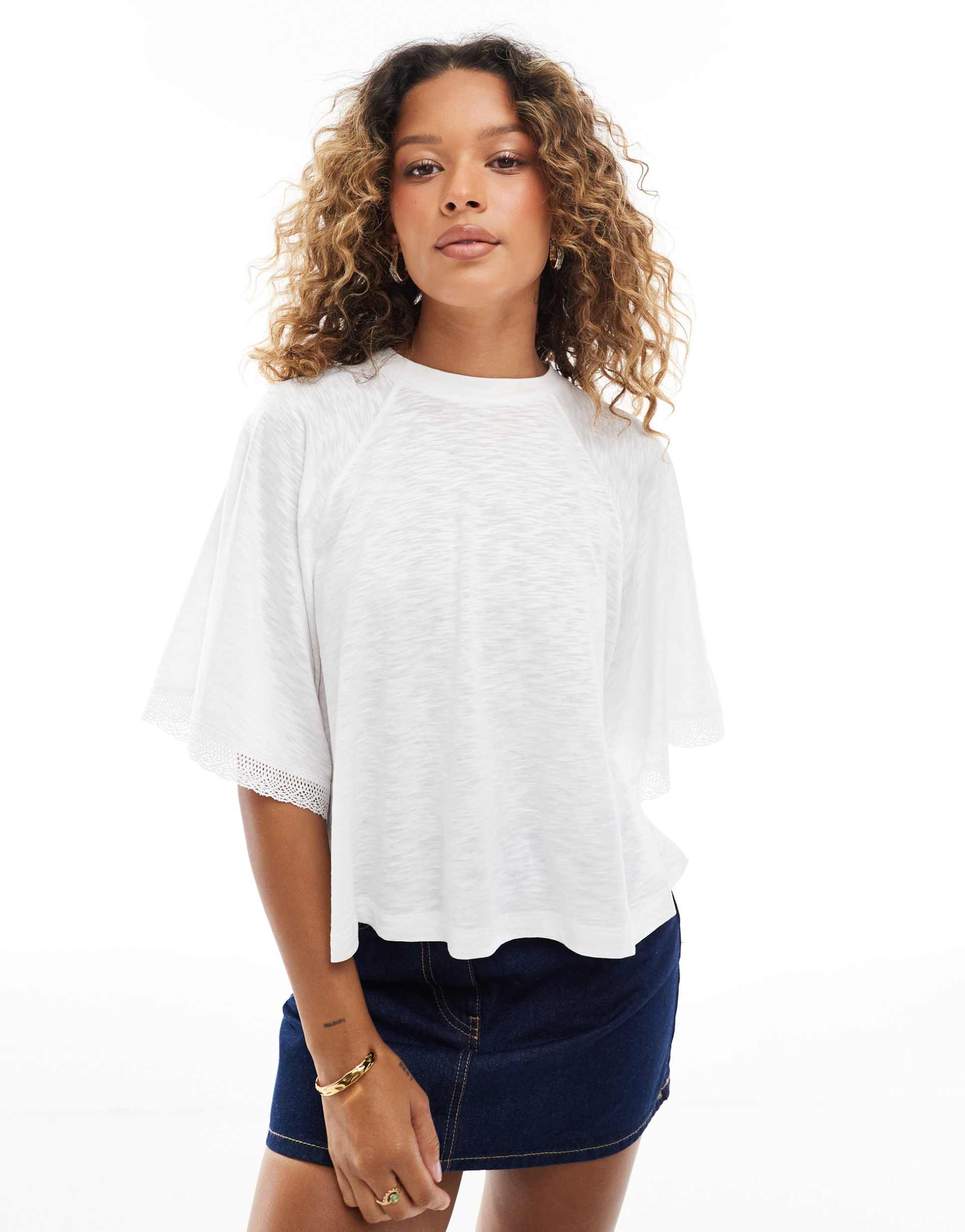 miss selfridge broderie lace trim wide crop t-shirt in off-white
