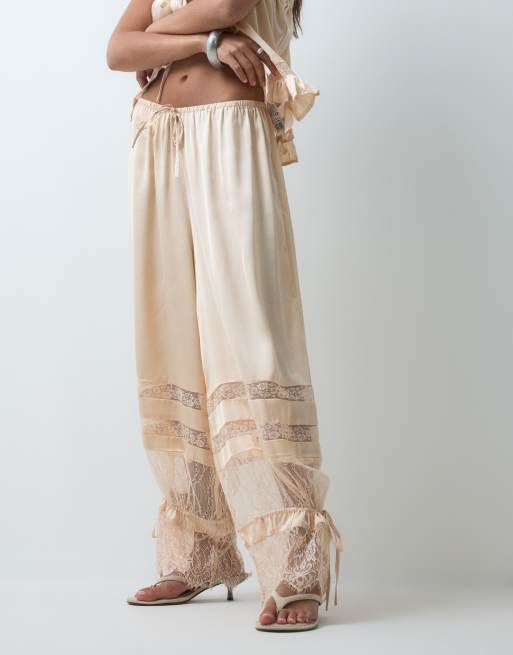 Miss Selfridge - Broek van satijn en kant in beigeroze, deel van co-ord set, 5 van 5
