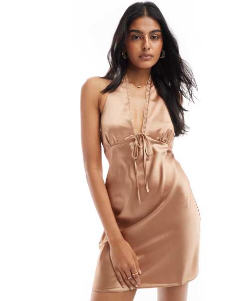 Miss Selfridge - Bronzefarvet minikjole i satin med halterneck og blondekant - view 1