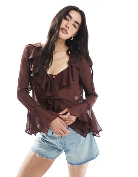 Miss Selfridge – Brun blus med volang och knytning framtill - view 1