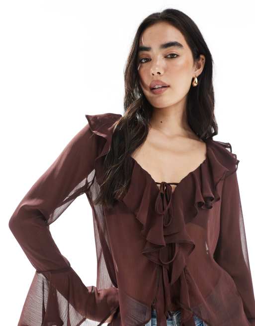 Miss Selfridge – Brun blus med volang och knytning framtill, 3 av 4