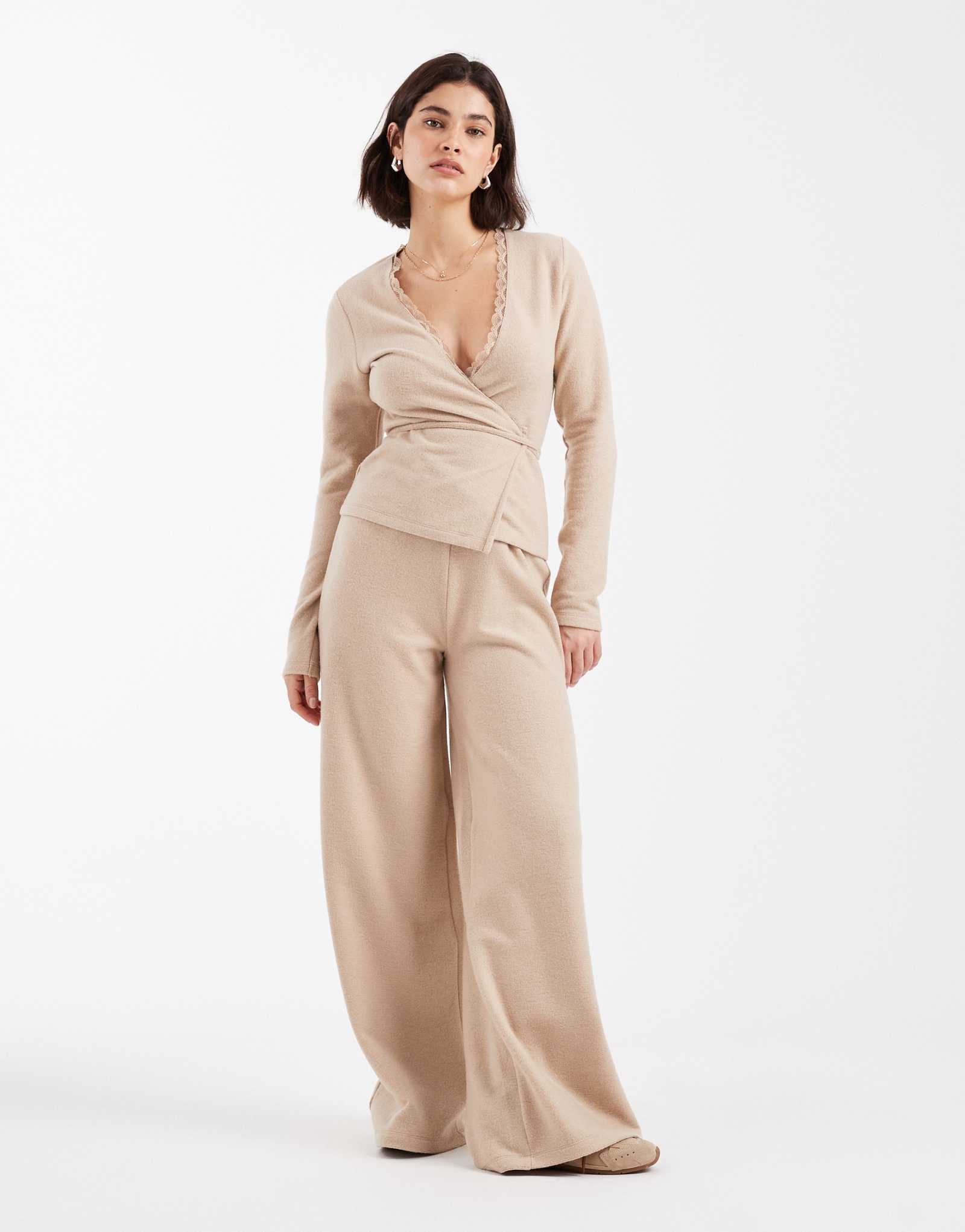 Широкие брюки из вафельной вязки с кисточками Miss Selfridge цвета гриба