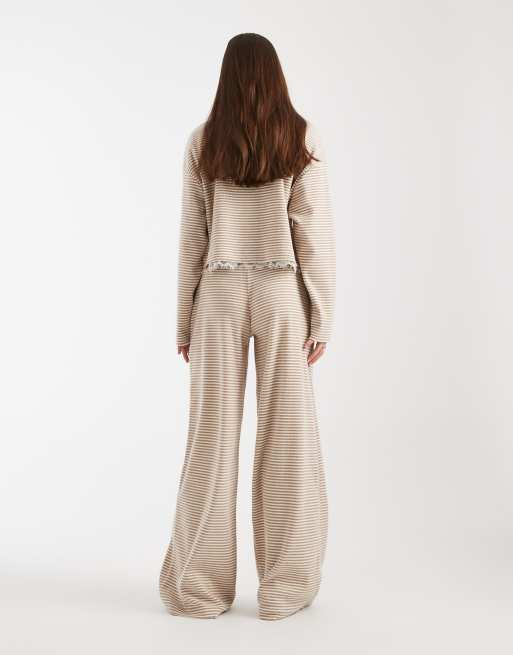 Miss Selfridge brushed wide leg trousers in stripe, 2 of 5
