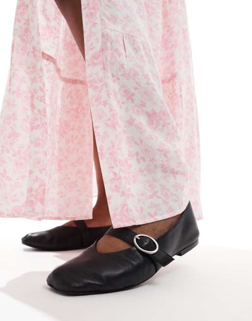 Miss Selfridge button detail tiered maxi skirt in pink floral, 3 of 5