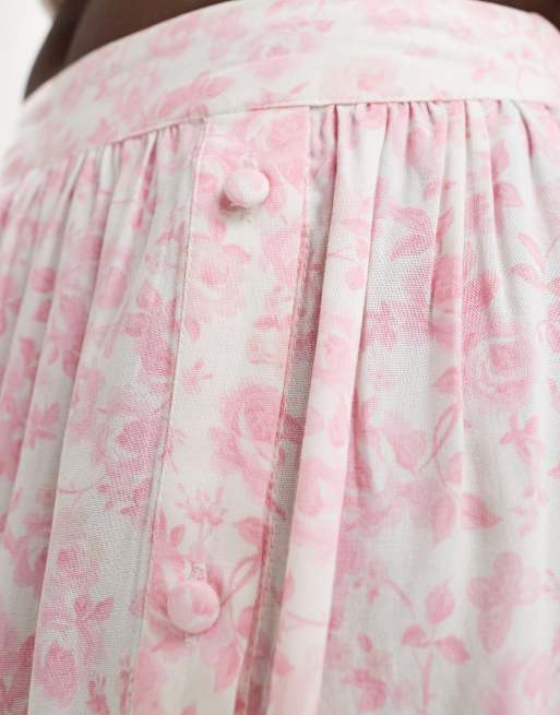 Miss Selfridge button detail tiered maxi skirt in pink floral, 5 of 5