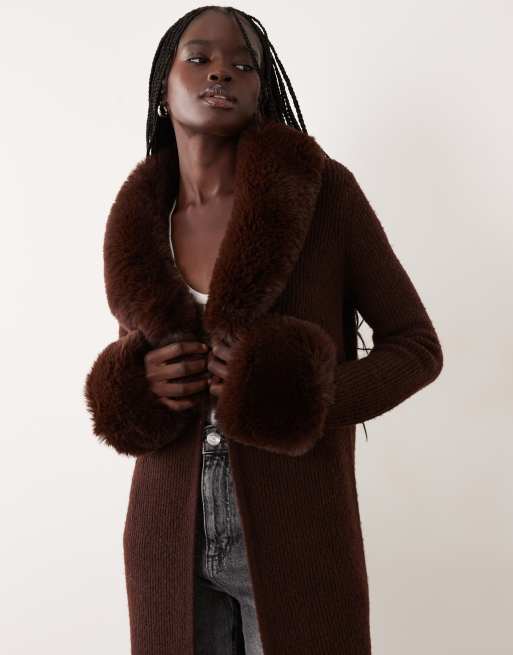 Miss Selfridge button through longline cardigan with fur collar and cuff in chocolate, 3 of 4