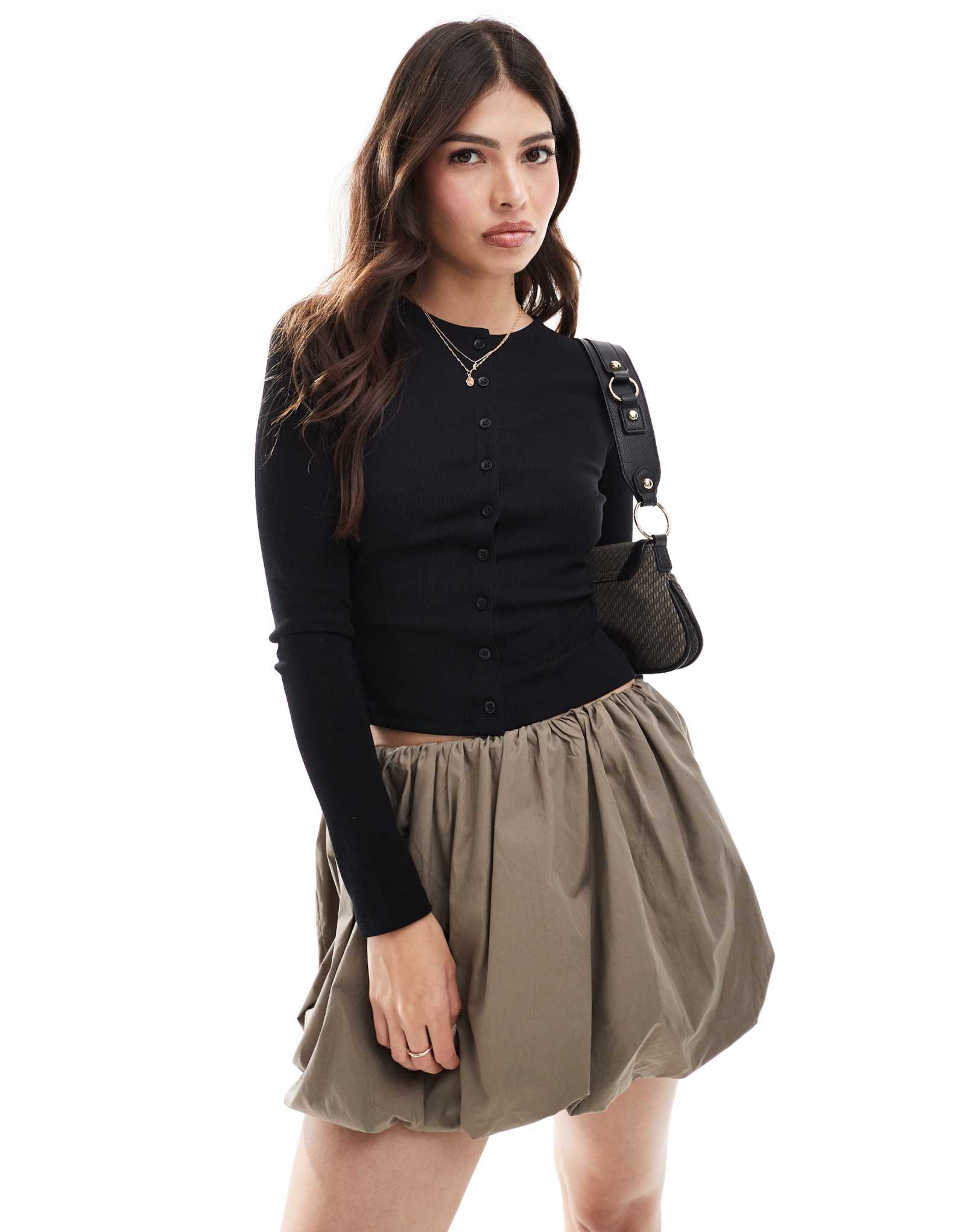 Карди с круглым вырезом в рубчик и пуговицами от мисс Селфридж черного цвета 4990₽