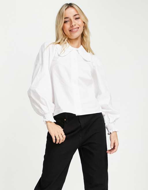 Miss Selfridge - Camicia color avorio con colletto a volant