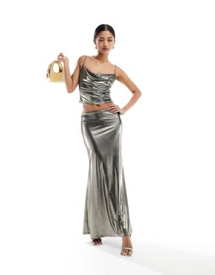 Miss Selfridge - Camisole in Metallic-Gold mit Wasserfallausschnitt, Kombiteil-Goldfarben