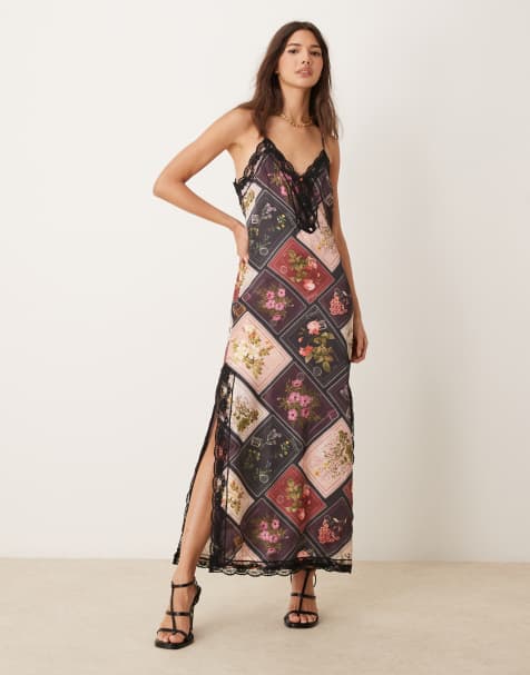 Miss Selfridge – Camisole-Maxikleid mit Patchwork-Print und Spitzendetail - view 1