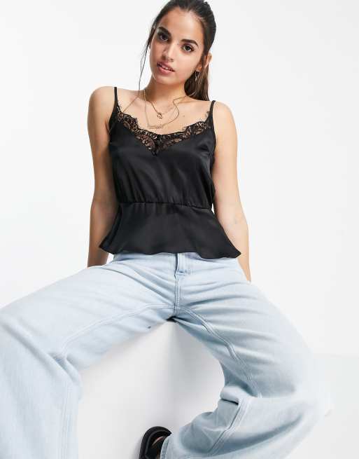 Miss Selfridge - Camitop met kante rand in zwart