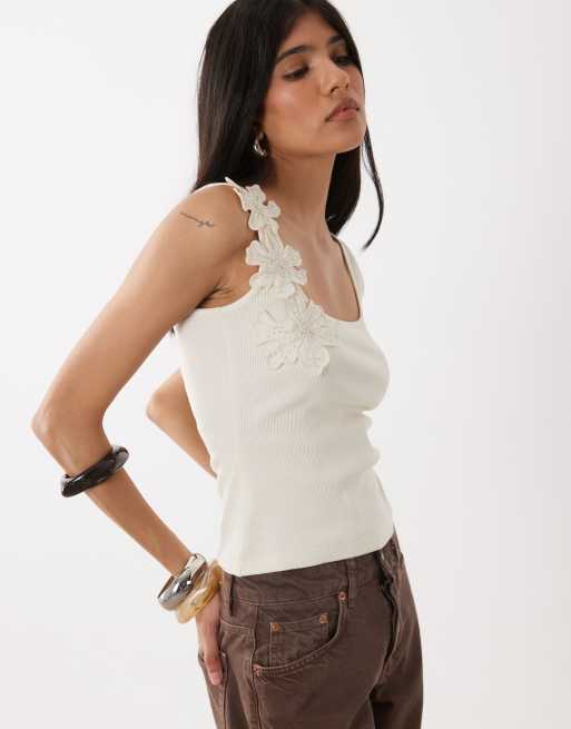 Miss Selfridge - Canotta da festival color panna con scollo squadrato e applicazioni floreali