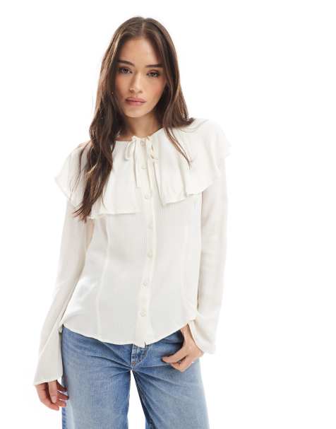 Miss Selfridge – Cape-Bluse in Elfenbeinweiß mit gebundener Vorderseite - view 1