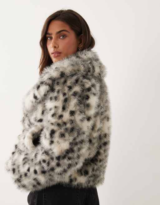 Miss Selfridge cappotto in pelliccia sintetica con stampa dalmata, 3 di 4