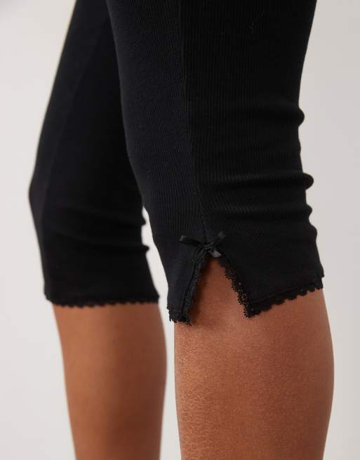 Miss Selfridge capribroek met split en strikzoom in zwart, 4 van 5