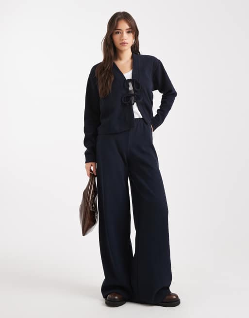 Miss Selfridge - Cardigan blu navy morbido a coste allacciato sul davanti, 4 di 4