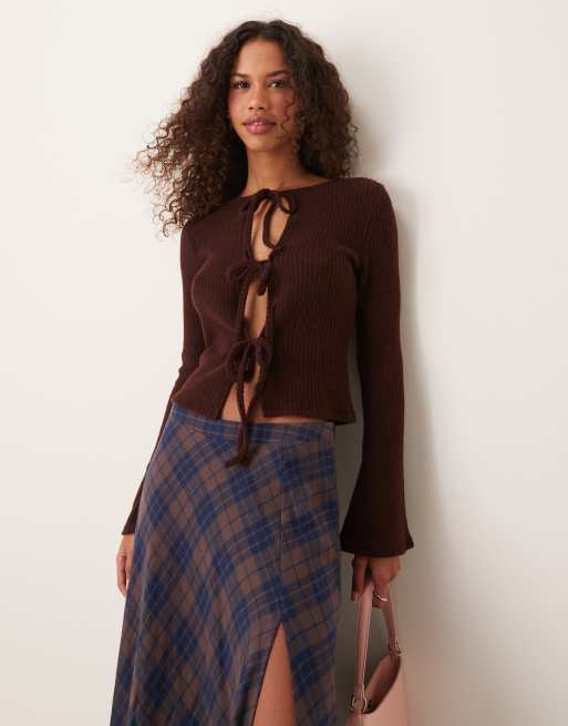 Miss Selfridge - Cardigan color cioccolato a coste allacciato sul davanti