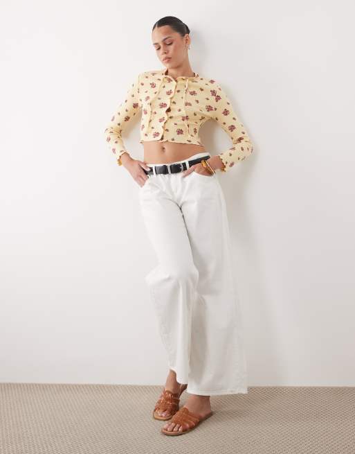 Miss Selfridge - Cardigan corto giallo a fiorellini con fiocco, 2 di 4
