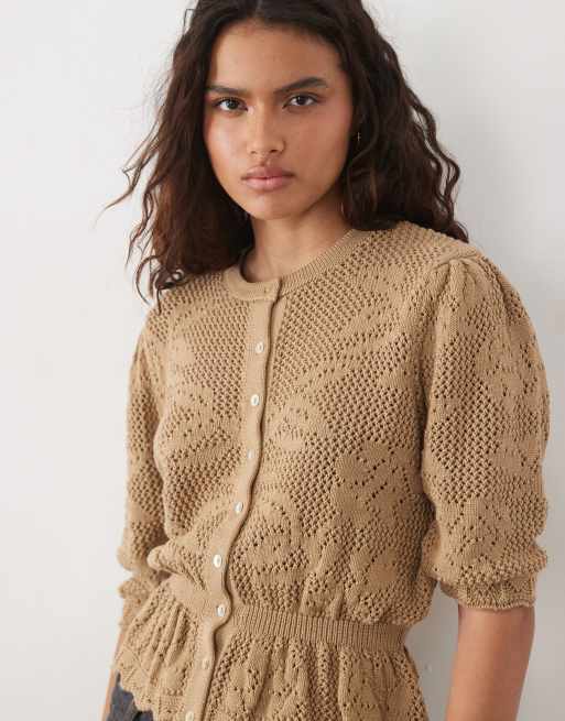 Miss Selfridge cardigan i blomsterstrik med peplumkant i oat, 3 af 4
