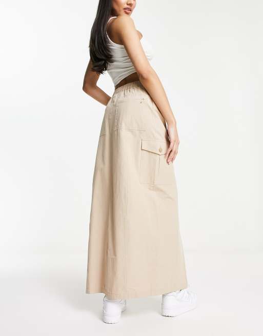 Maxi skirt with store pockets