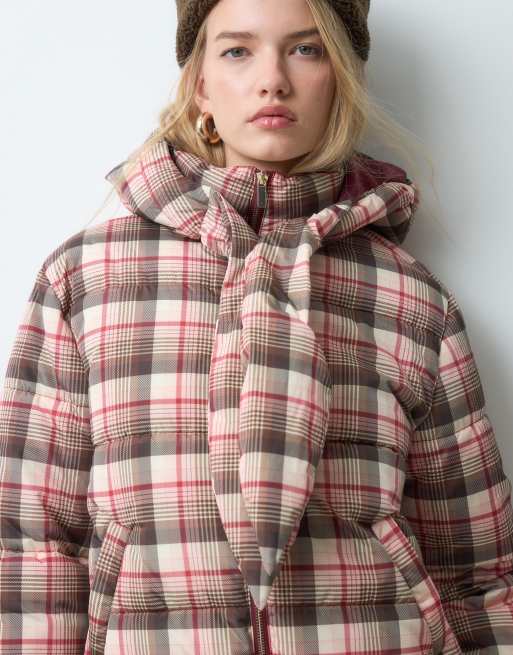 Miss Selfridge chaqueta acolchada con cuello anudado a cuadros, 4 de 5