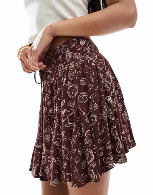 Miss Selfridge cheesecloth flippy shorts in brown vacation print, 5 of 5