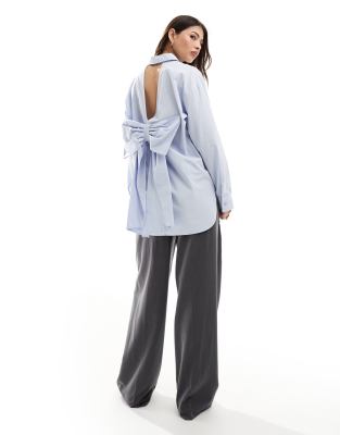 Miss Selfridge - Chemise oversize en popeline avec nœud au dos - Blanc