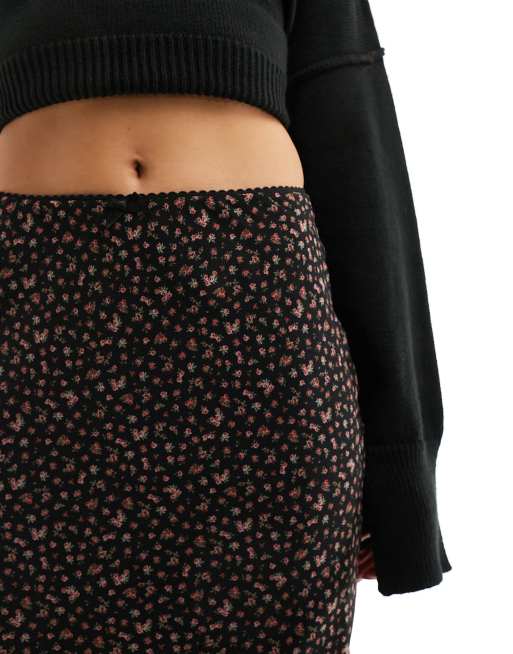 Miss Selfridge chiffon bias maxi skirt in rosebud print, 4 of 5